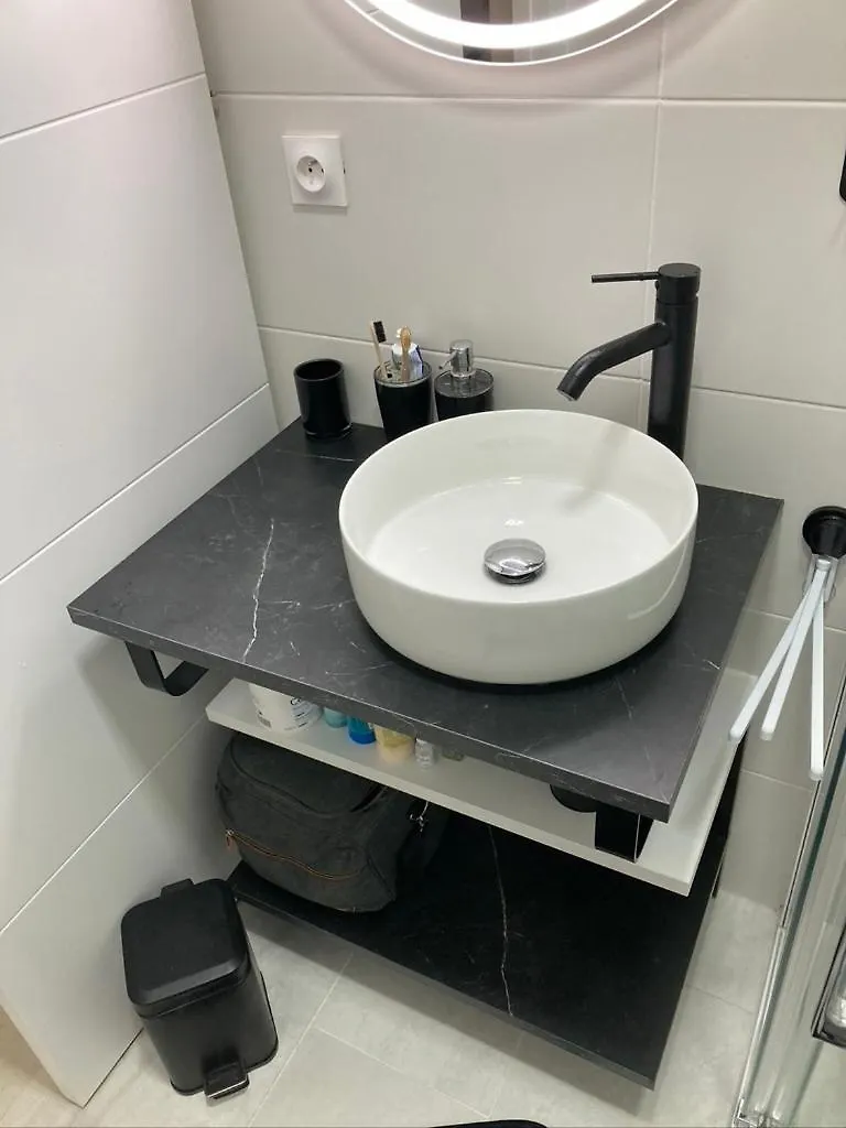 Tres Bel Appartement Entierement Renove 艾姆布里亚布拉瓦 西班牙