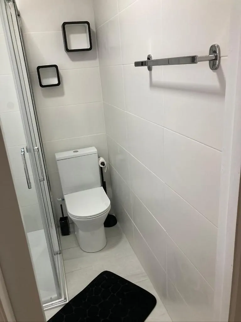 Tres Bel Appartement Entierement Renove 엠푸리아브라바 0*,  스페인